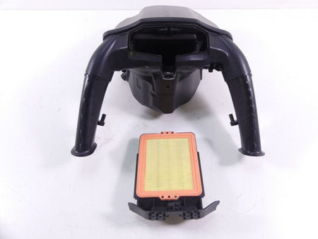 2020 BMW F900 R F900R K83 Air Cleaner Breather Filter Box Housing 8404342 {{ shop.shopifyCountryName }} - Mototech271