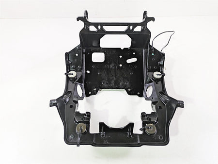 2017 Indian Chieftain Limited Front Fairing Stay Holder Carrier 1022608 {{ shop.shopifyCountryName }} - Mototech271
