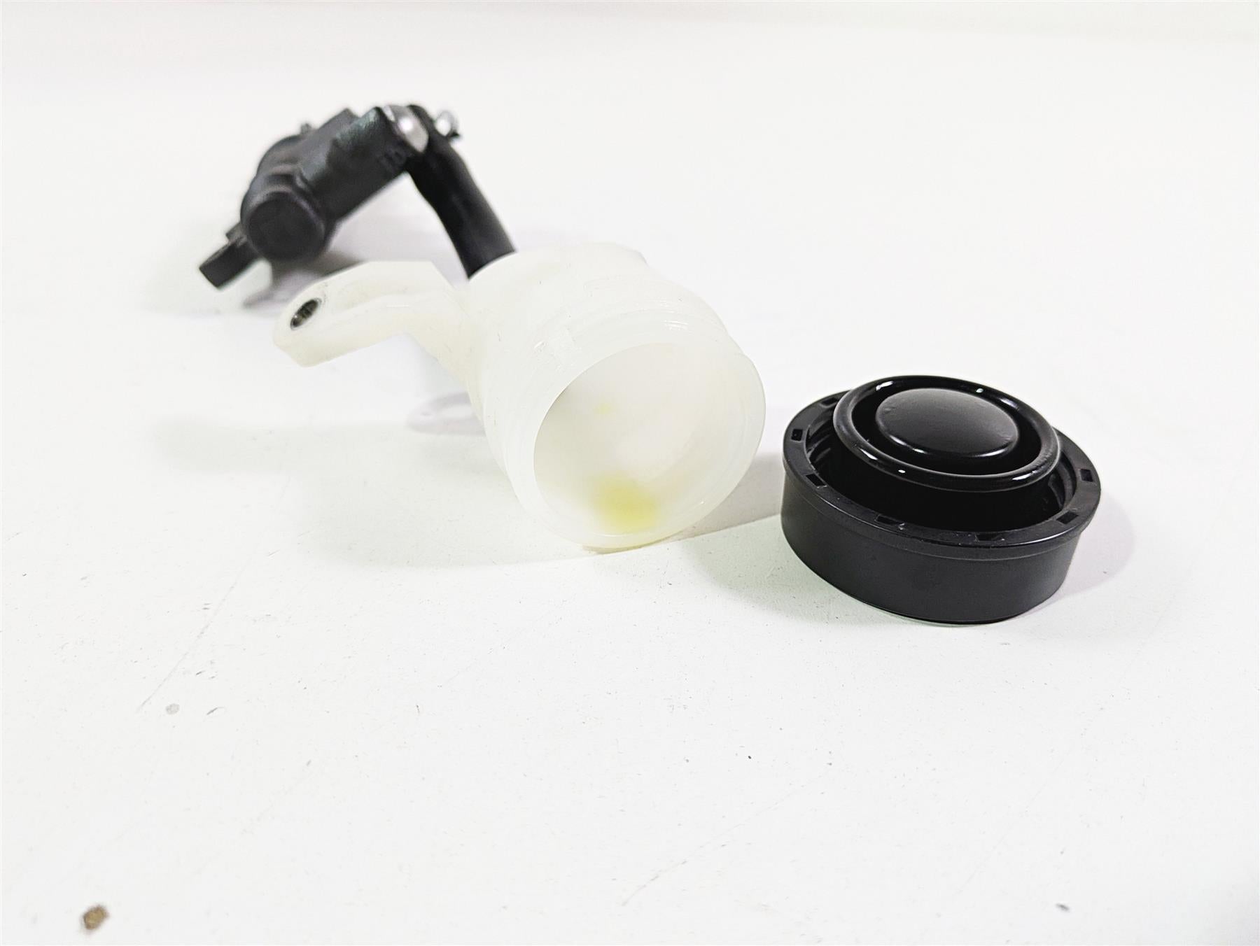 2021 BMW R1250GS K51 Adv Rear Brake Master Cylinder Nissin 1/2 34318522398 {{ shop.shopifyCountryName }} - Mototech271