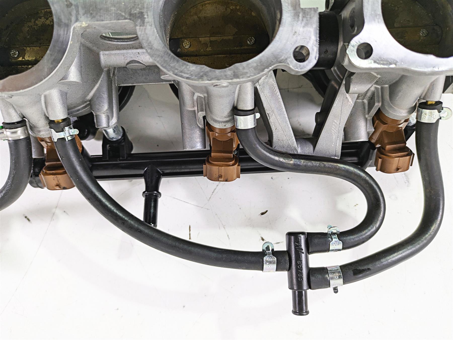 2022 MV Agusta F3 800 Rosso Throttle Body Bodies 8000B5347 8000B8699 8000B8704 {{ shop.shopifyCountryName }} - Mototech271