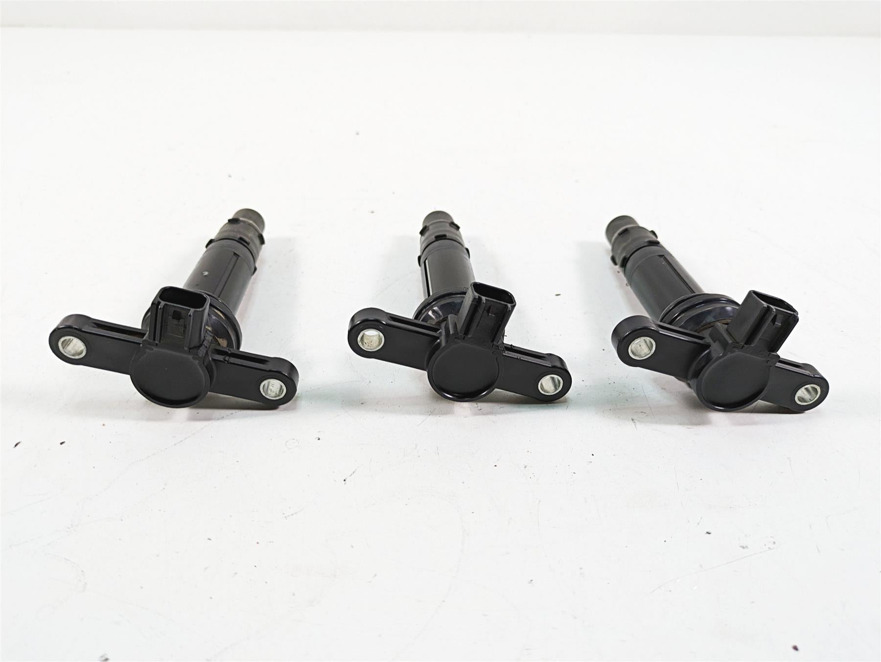 2018 Yamaha YXZ1000R EPS SS Ignition Stick Coil Set 2HC-82310-00-00 {{ shop.shopifyCountryName }} - Mototech271