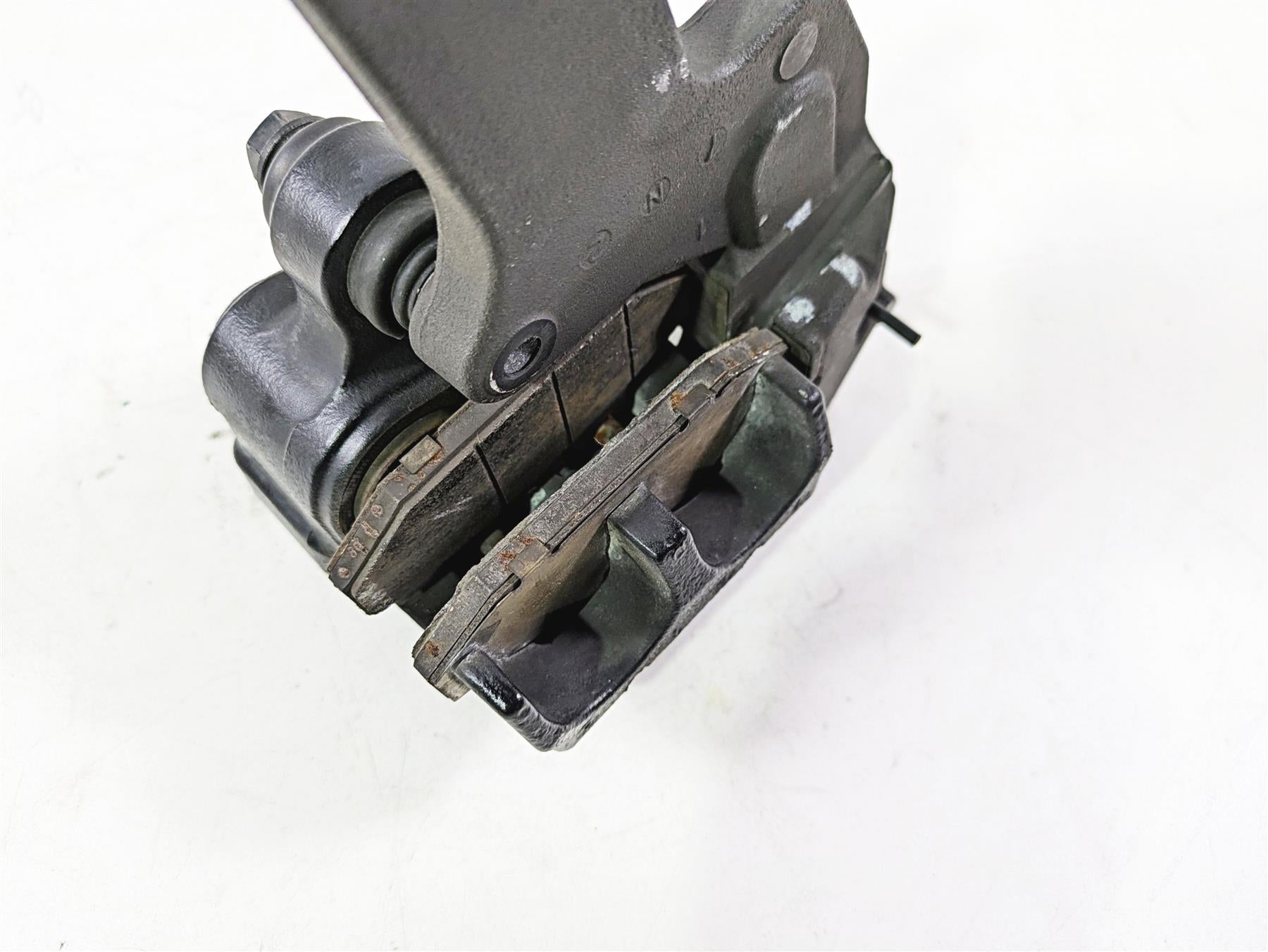 2018 Harley FXBR Softail Breakout Rear Brake Caliper + Bracket 41300192 {{ shop.shopifyCountryName }} - Mototech271