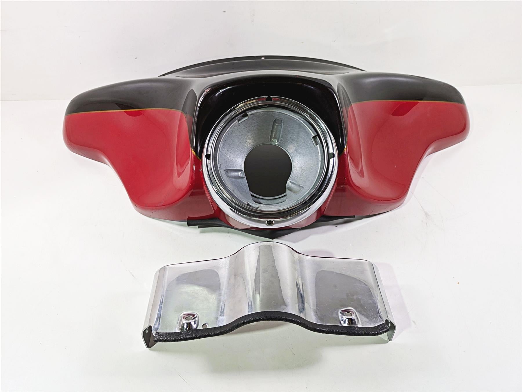 2010 Harley Touring FLHTK Electra Glide Front Nose Outer Main Fairing 58503-05 {{ shop.shopifyCountryName }} - Mototech271