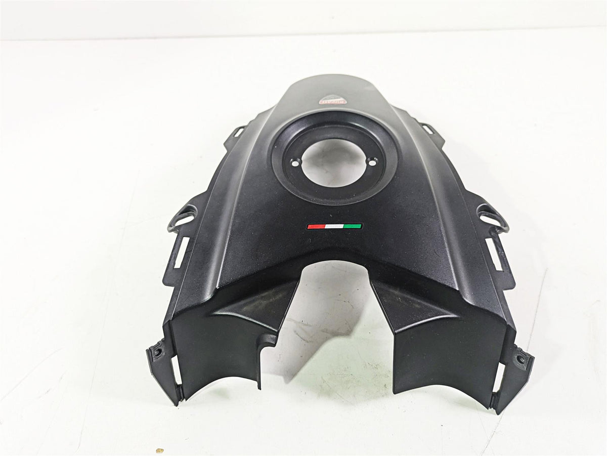 2015 Ducati Hypermotard 821 SP Center Tank Fairing Cover Cowl 48015671B {{ shop.shopifyCountryName }} - Mototech271