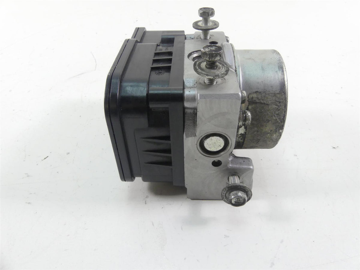 2013 Victory Cross Country Abs Brake Pump Unit Module 1911694 {{ shop.shopifyCountryName }} - Mototech271