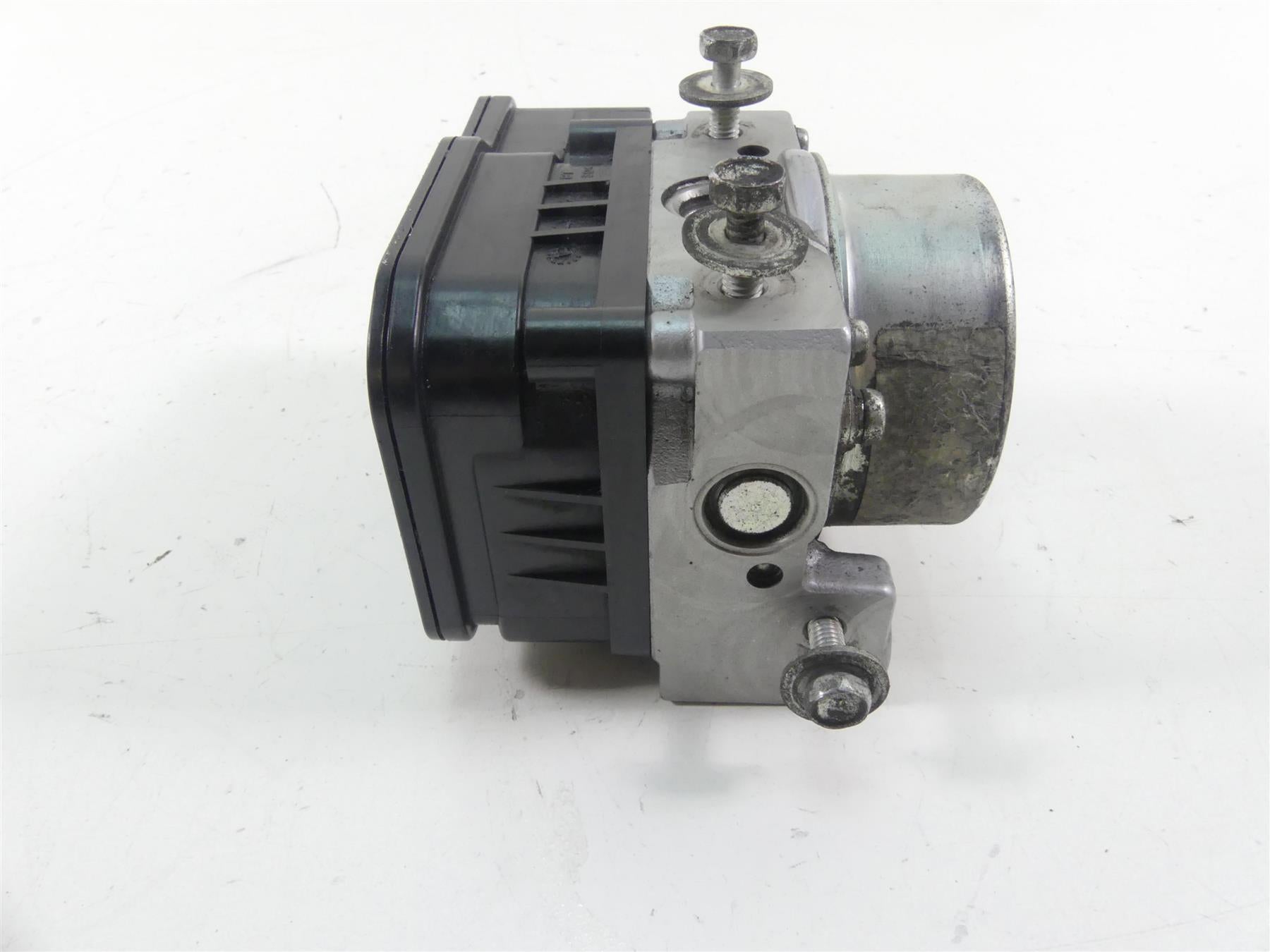 2013 Victory Cross Country Abs Brake Pump Unit Module 1911694 {{ shop.shopifyCountryName }} - Mototech271