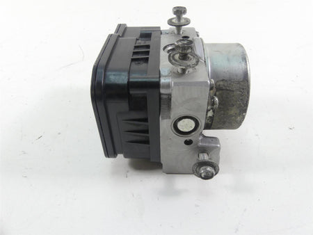 2013 Victory Cross Country Abs Brake Pump Unit Module 1911694 {{ shop.shopifyCountryName }} - Mototech271