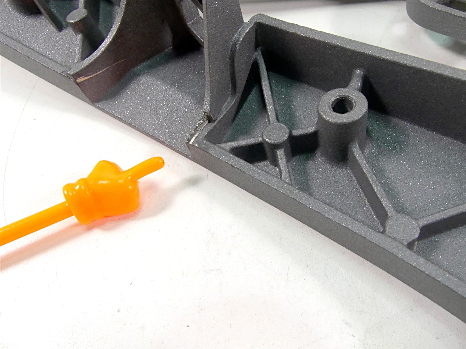 2014 BMW R1200GS K50 Front Right Panel Carrier Stay Bracket - Read 46638528674 {{ shop.shopifyCountryName }} - Mototech271