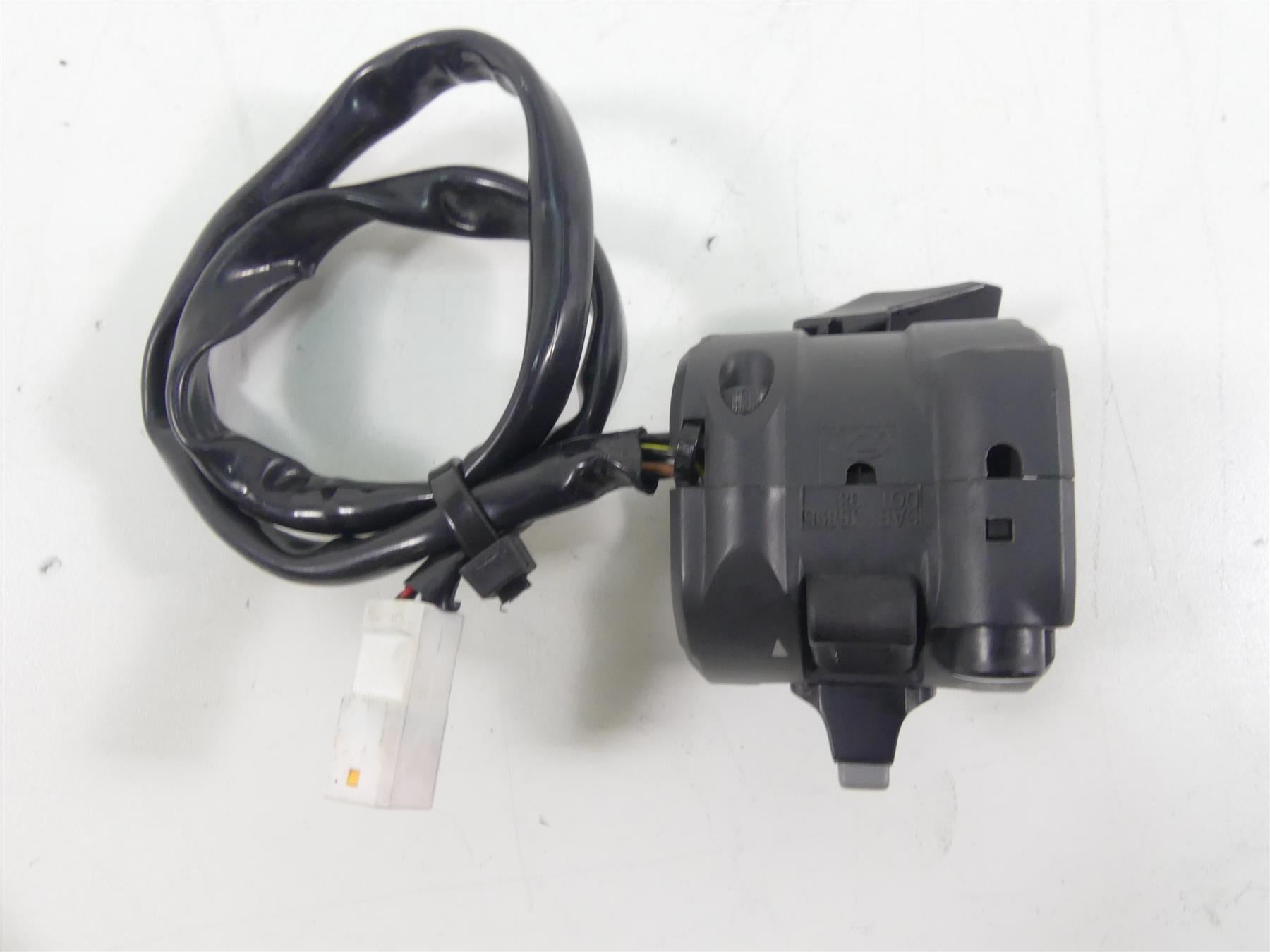 2014 Ducati Hypermotard 821 SP Left Hand Turn Signal Control Switch 65110141A {{ shop.shopifyCountryName }} - Mototech271
