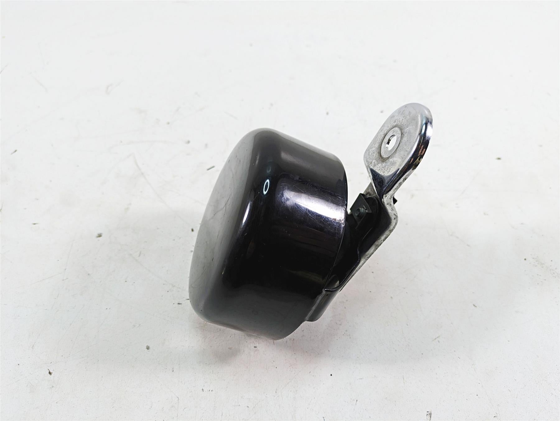 2005 Harley Dyna FXDL Low Rider Horn + Cover 61300478A {{ shop.shopifyCountryName }} - Mototech271