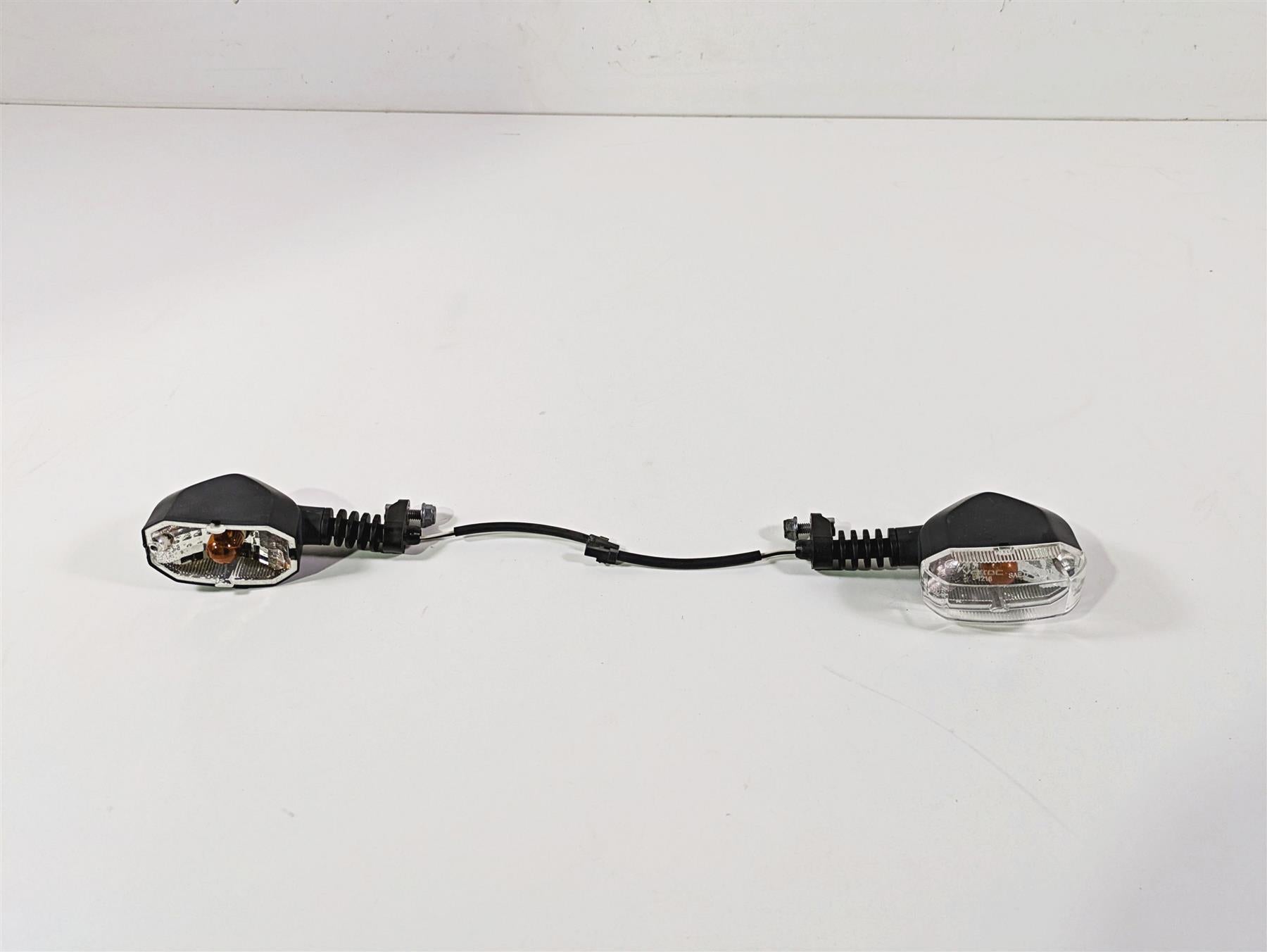2015 Triumph Tiger Explorer XC Front Blinker Turn Signal Set - Read T2704205 {{ shop.shopifyCountryName }} - Mototech271