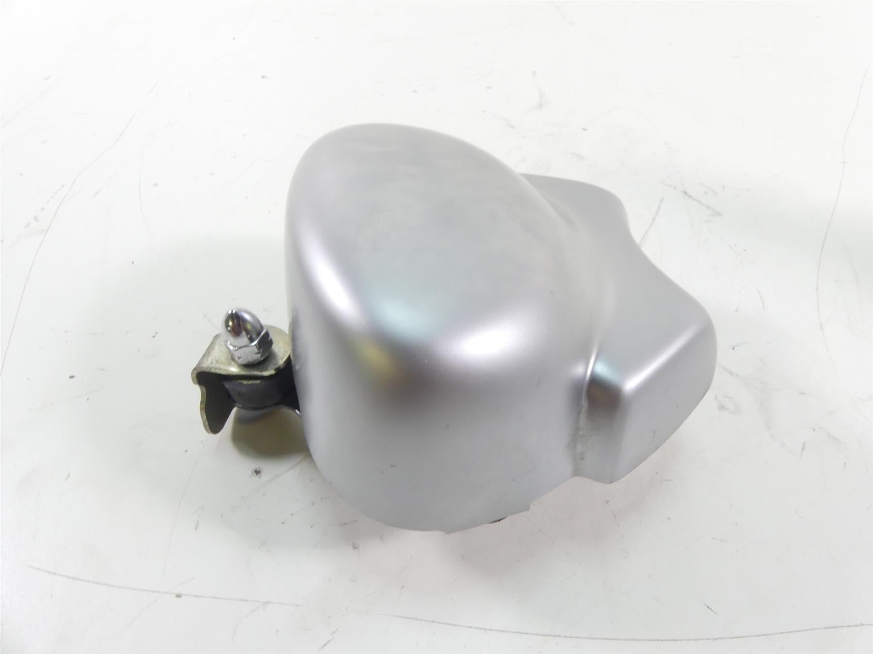 2013 Harley Davidson VRSCF Muscle Horn With Silver Cover 69053-09 {{ shop.shopifyCountryName }} - Mototech271