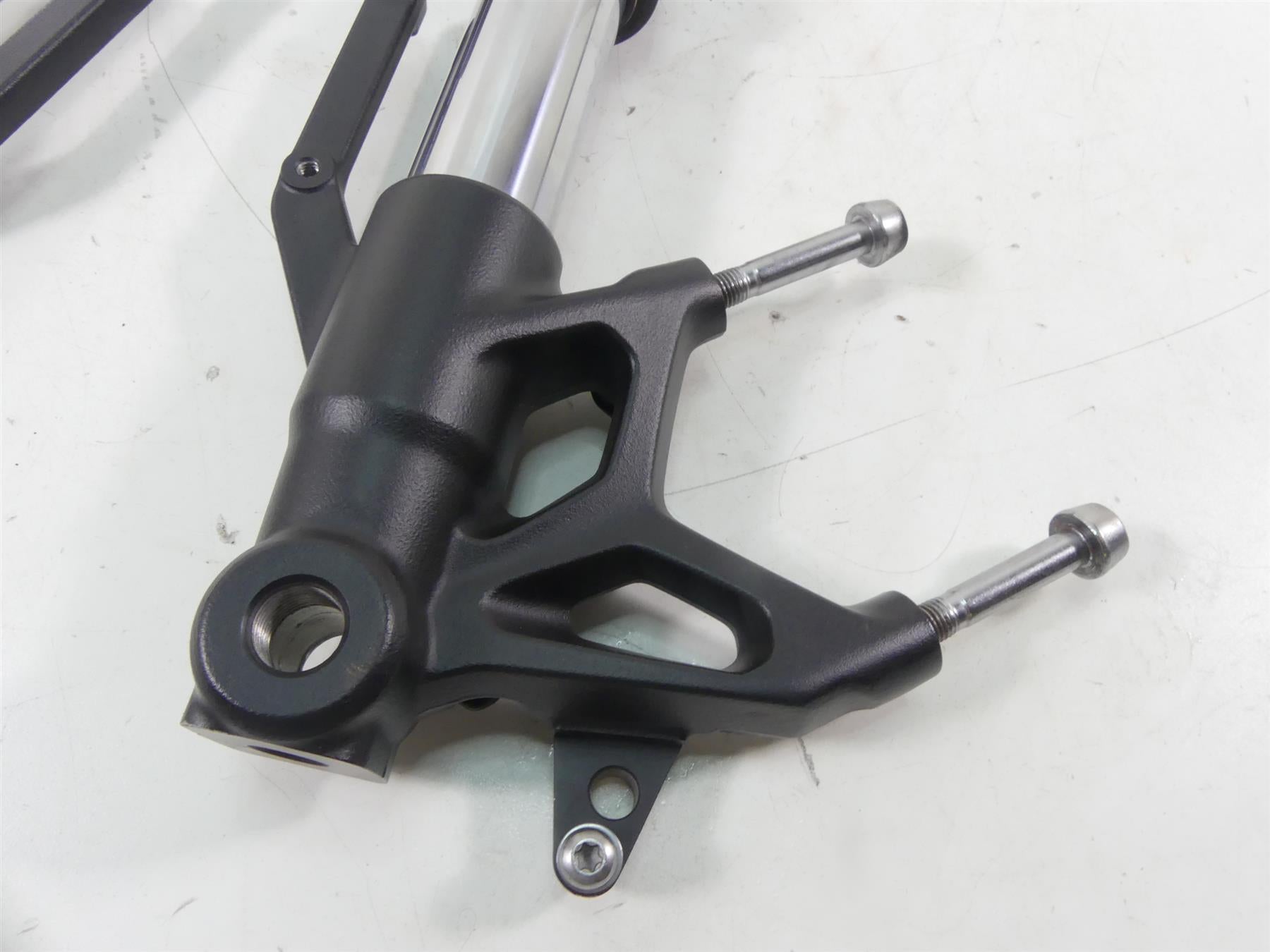 2019 Triumph Street Triple 765R Straight Showa Front Fork Set T2041650 {{ shop.shopifyCountryName }} - Mototech271