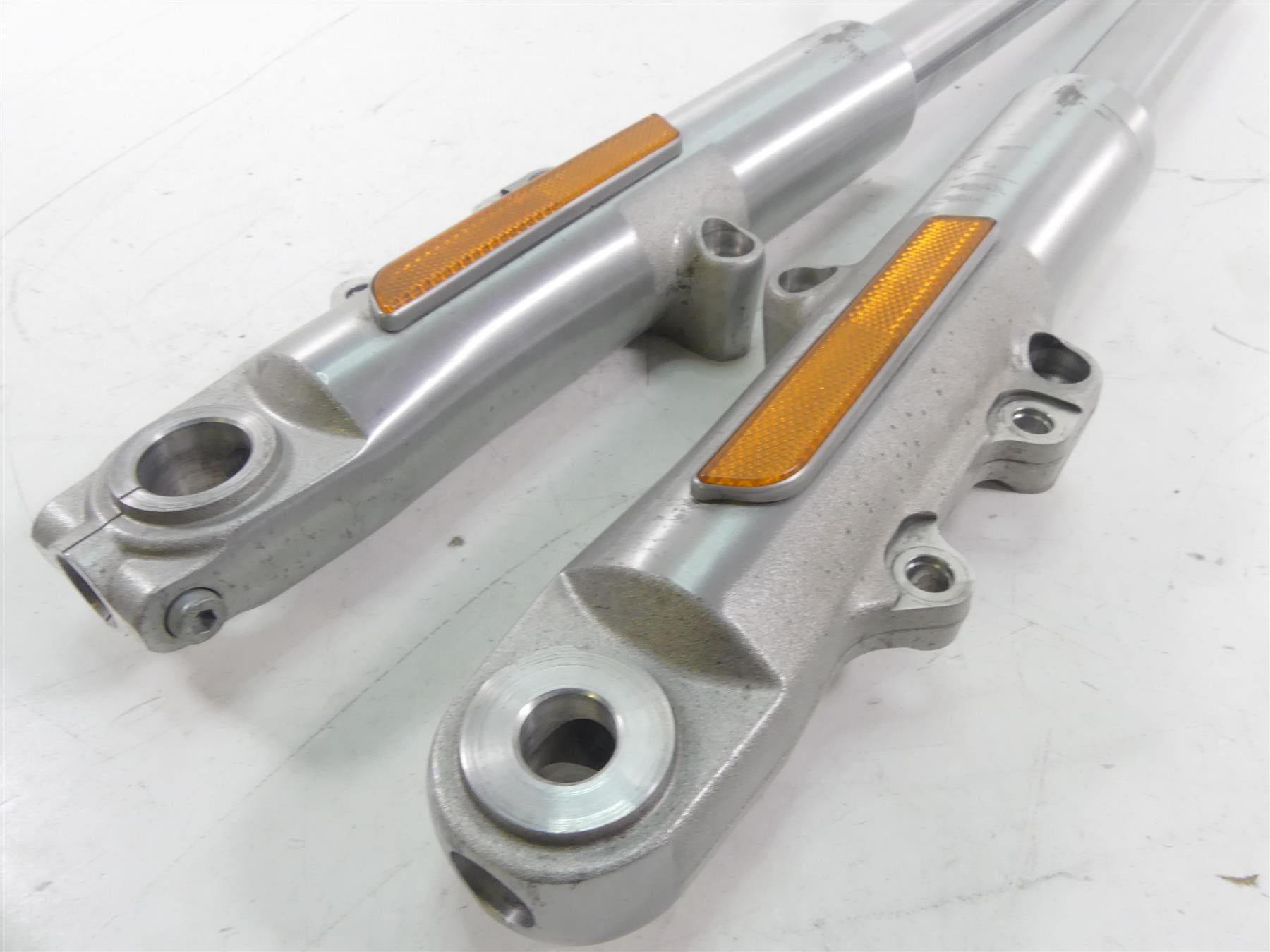 2016 Harley Touring FLTRX Road Glide Straight Front Fork Leg Set - 49mm 45400021 {{ shop.shopifyCountryName }} - Mototech271