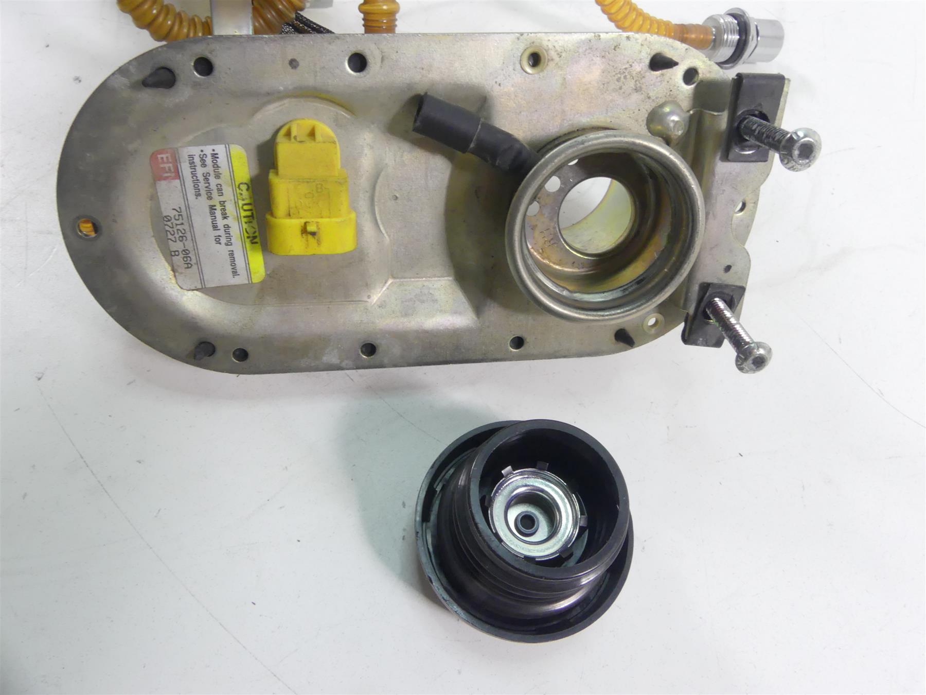 2007 Harley FLHTCU SE CVO Electra Glide Fuel Gas Petrol Pump - Tested 62897-01B {{ shop.shopifyCountryName }} - Mototech271