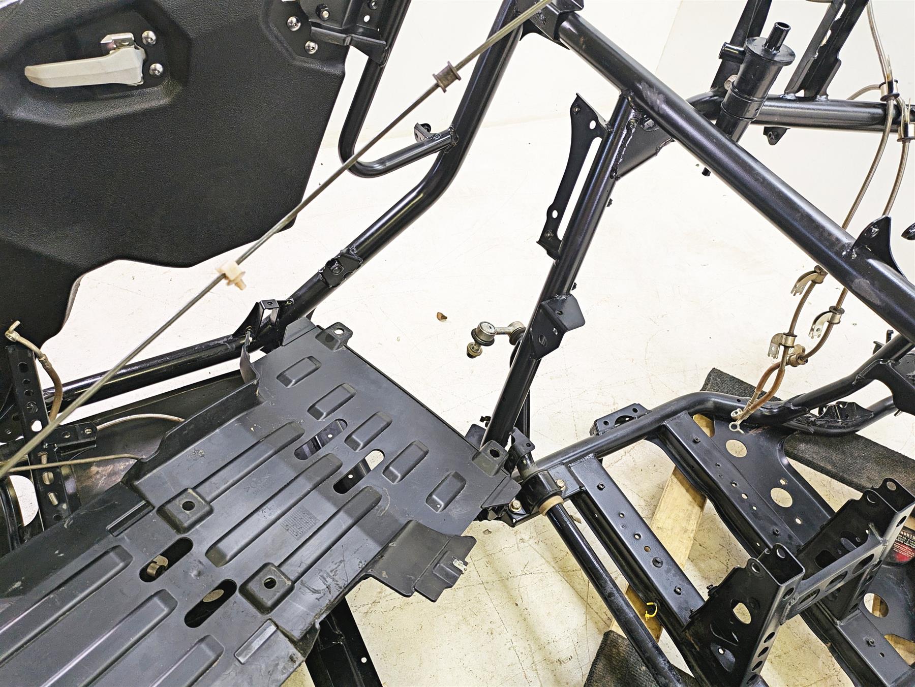 2022 Yamaha YXZ1000 R Straight Main Frame Chassis BAS-F1110-00-00 {{ shop.shopifyCountryName }} - Mototech271