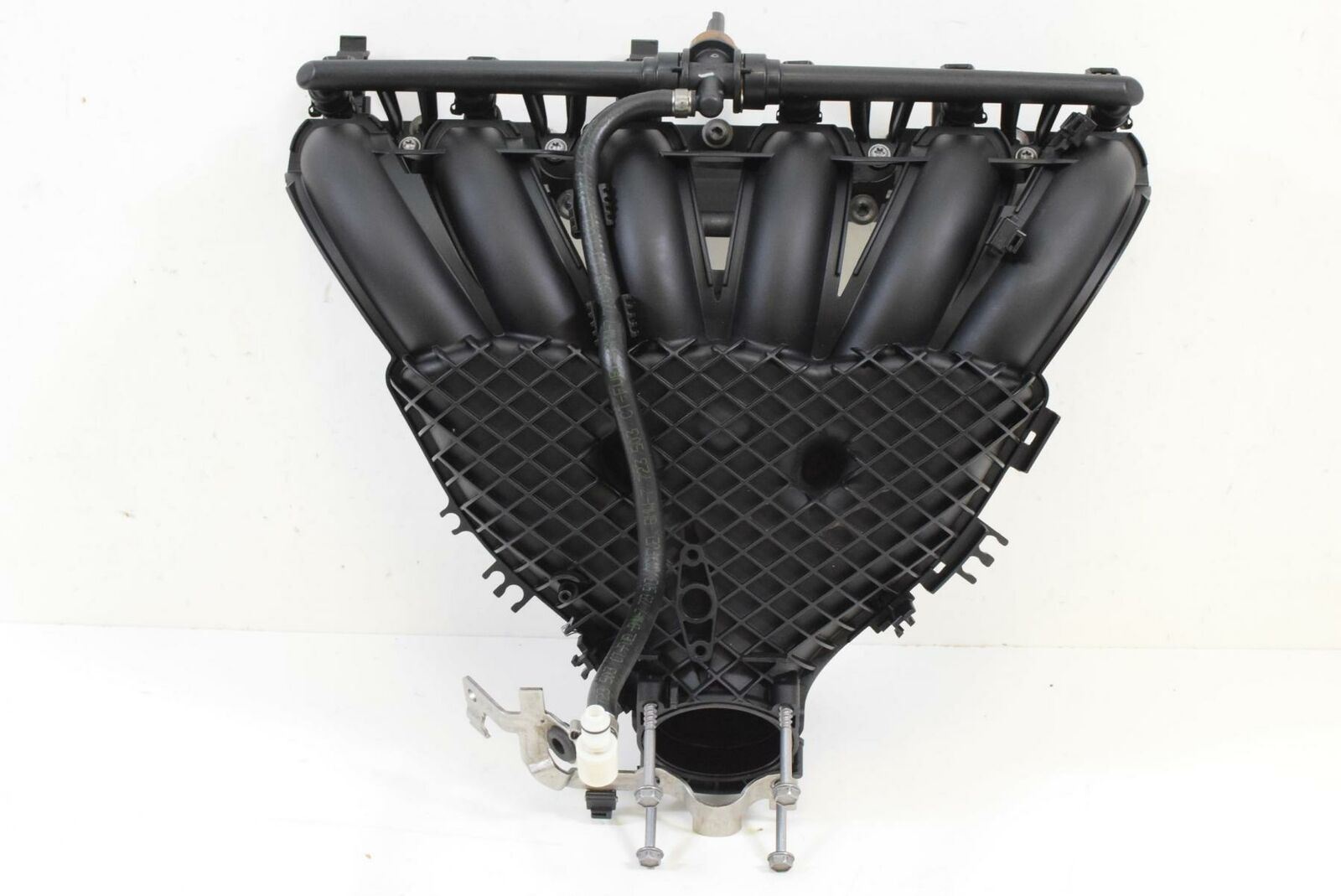 2013 BMW K1600 GTL K48 Air Intake Manifold With Injectors 13717712328 {{ shop.shopifyCountryName }} - Mototech271