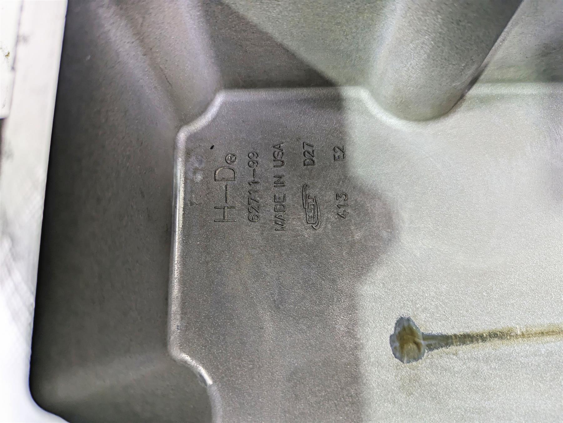 2007 Harley Touring FLHRSE CVO Road King Transmission Oil Pan 62489-99A 62711-99 {{ shop.shopifyCountryName }} - Mototech271