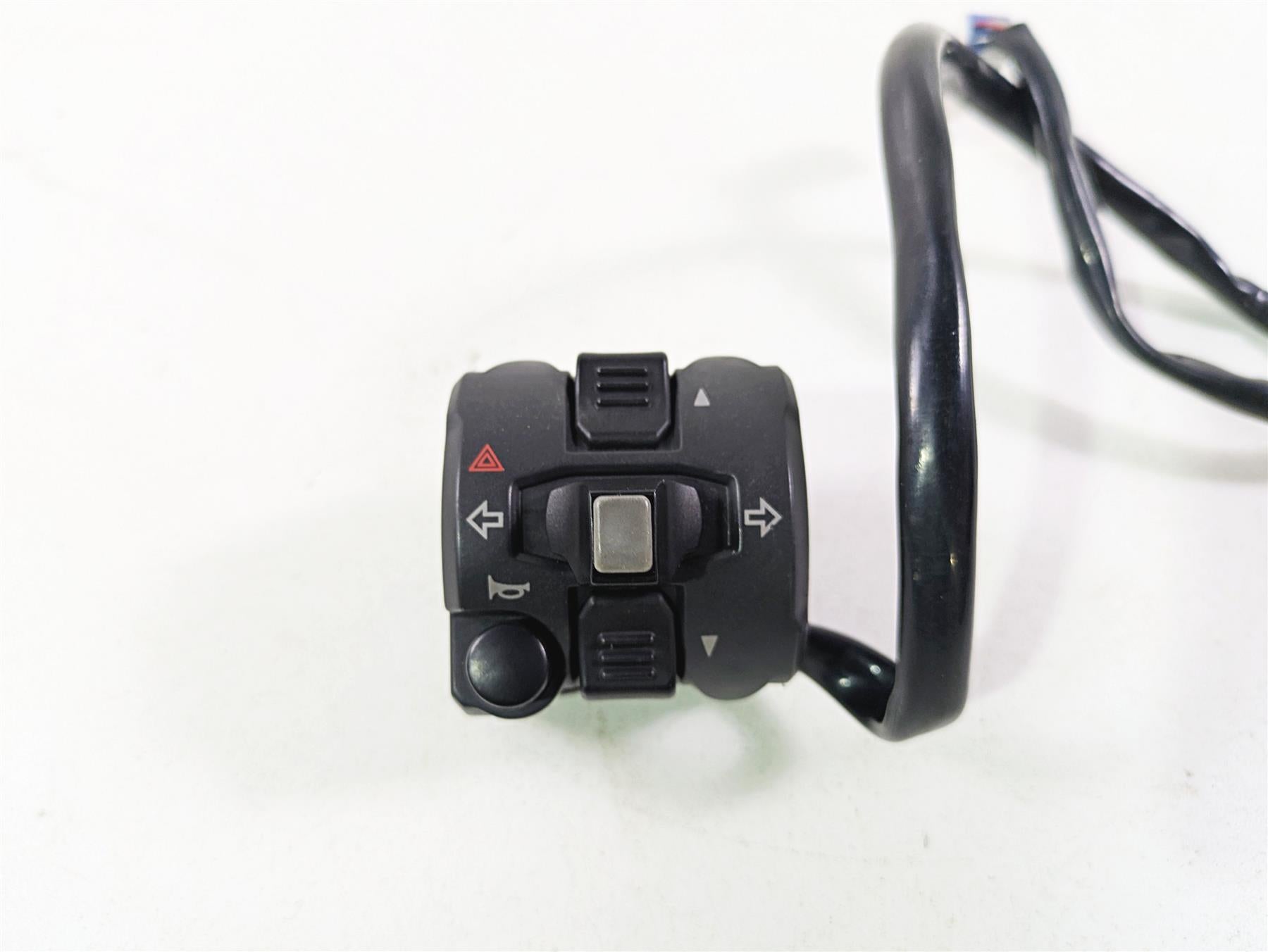 2013 Ducati Hypermotard 821 SP Left Hand Turn Signal Control Switch 65110141A {{ shop.shopifyCountryName }} - Mototech271