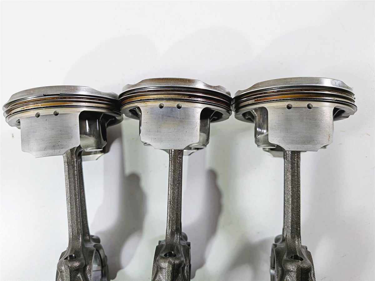 2008 Yamaha YZF R1 RN19 3 Piston & Rod Set 4C8-11650-00-00 14B-11650-00-00 {{ shop.shopifyCountryName }} - Mototech271