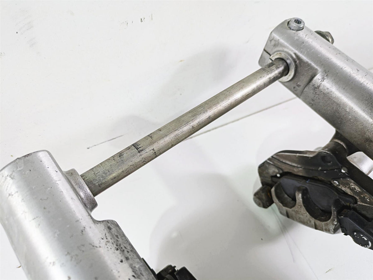 2007 Yamaha XVS1300 V-Star Front Fork Leg Caliper Set 3D8-23102-00-00 {{ shop.shopifyCountryName }} - Mototech271