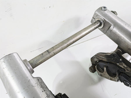 2007 Yamaha XVS1300 V-Star Front Fork Leg Caliper Set 3D8-23102-00-00 {{ shop.shopifyCountryName }} - Mototech271