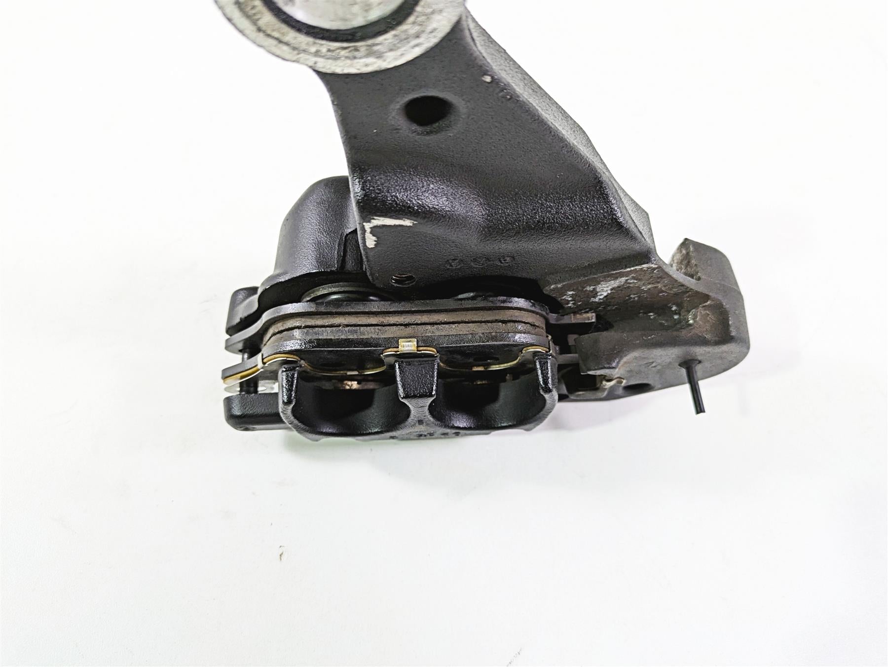 2009 Harley FLSTSB Cross Bones Rear Brake Caliper & Bracket 40908-08 42895-08A {{ shop.shopifyCountryName }} - Mototech271