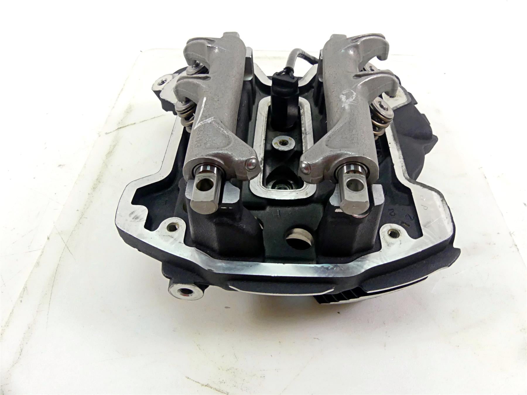 2021 Harley Softail FXBBS Street Bob Front Cylinder Head M8 114ci 16500393 16500500 {{ shop.shopifyCountryName }} - Mototech271