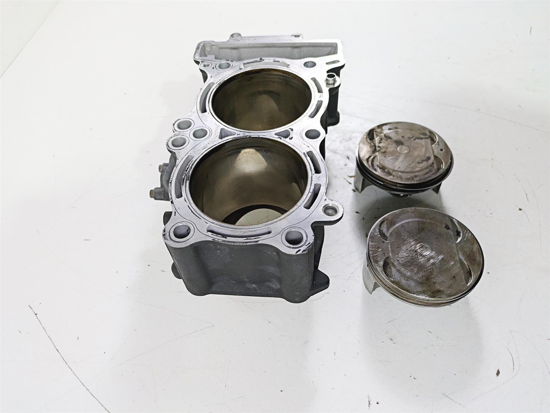 2012 Yamaha XT1200 Super Tenere Cylinder Jug Piston Set 23P-11311-00-00 {{ shop.shopifyCountryName }} - Mototech271