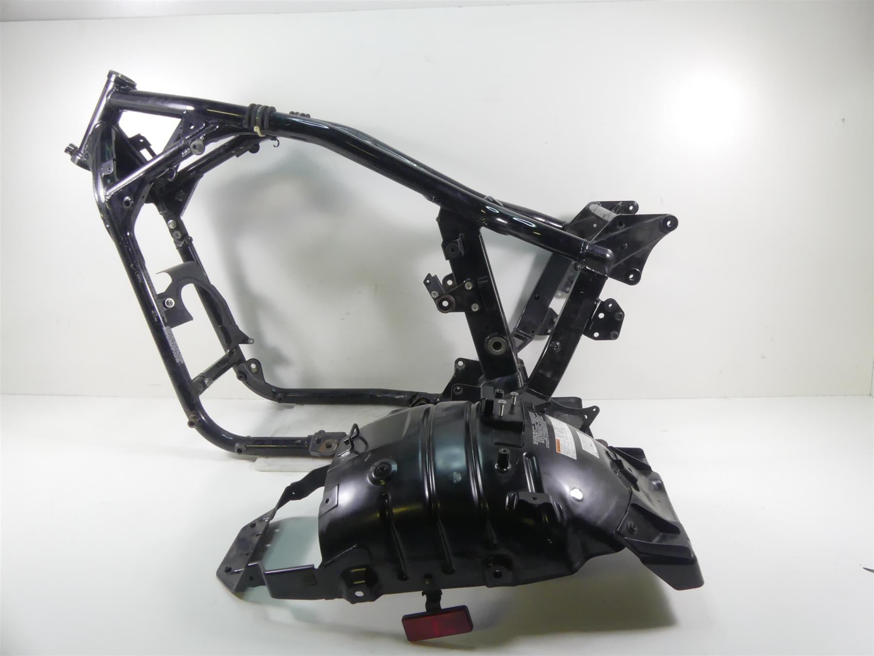 2007 Suzuki M109R VZR1800 Boulevard Straight Main Frame Chassis Slvg 41100-48G21 {{ shop.shopifyCountryName }} - Mototech271