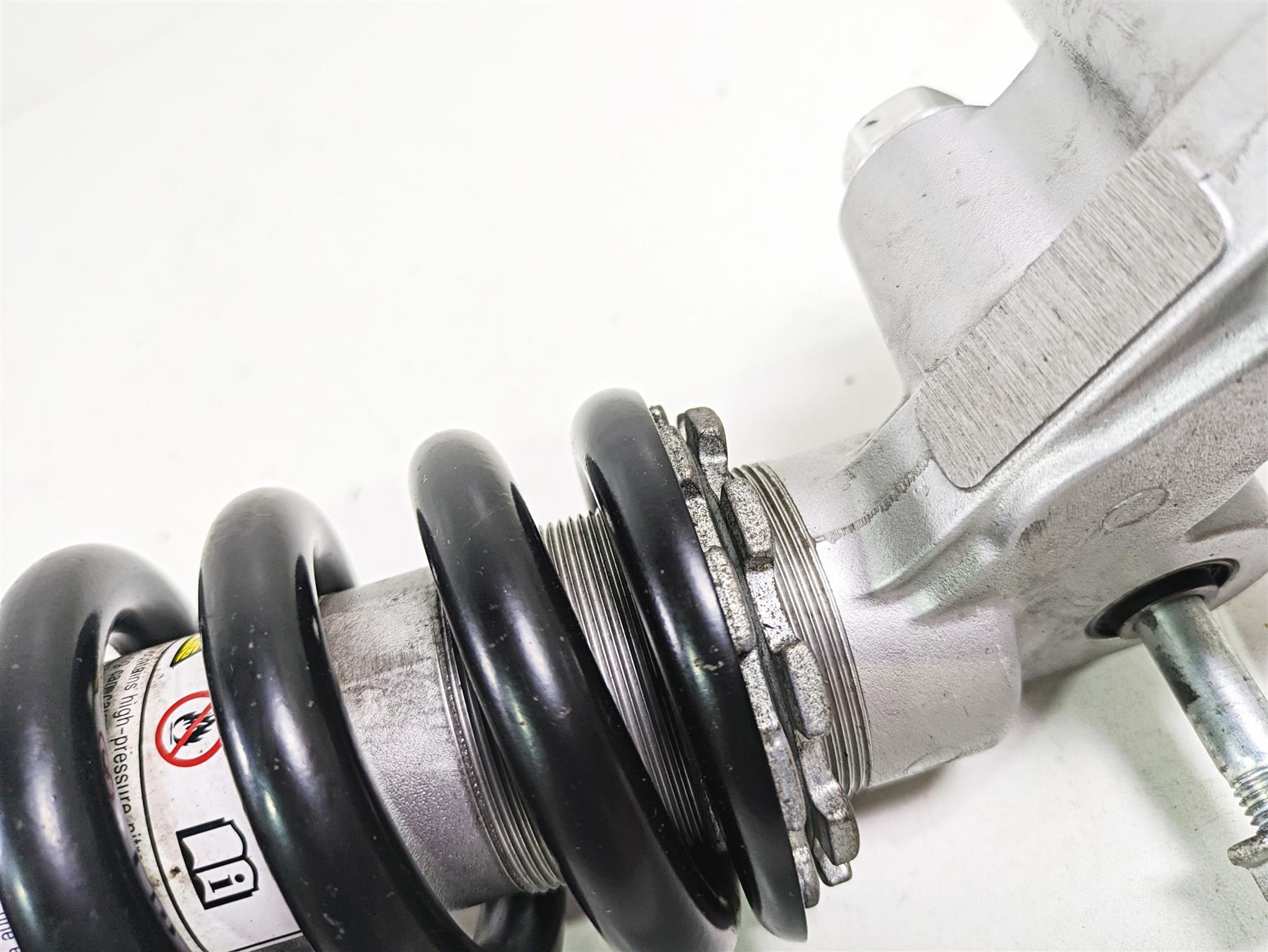 2018 Suzuki GSX1300 R Hayabusa Rear Shock Damper Suspension 62100-24FD0 {{ shop.shopifyCountryName }} - Mototech271