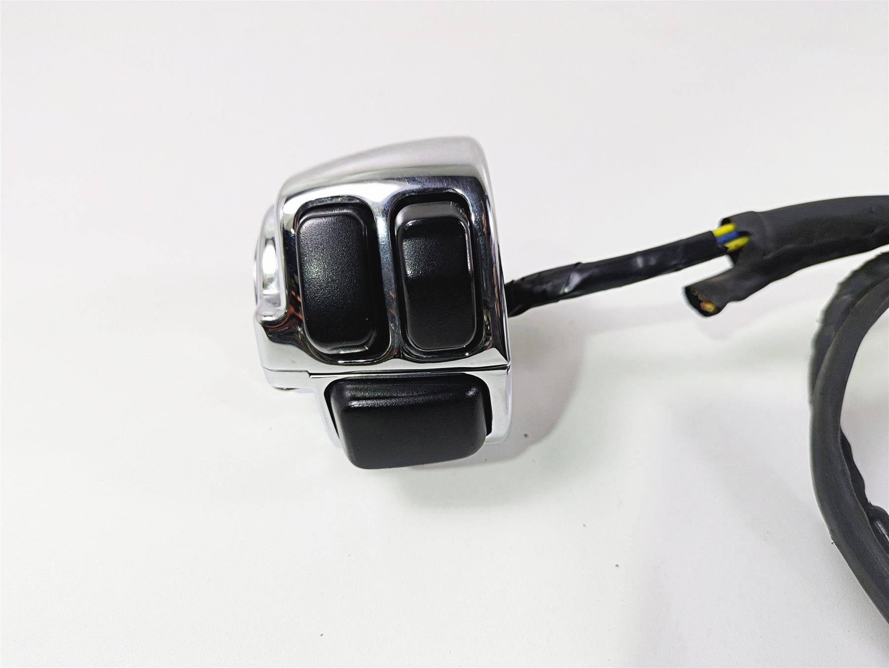 2004 Harley Softail FXSTDI Deuce Left Right Chrome Hand Control Switch 71682-06 {{ shop.shopifyCountryName }} - Mototech271