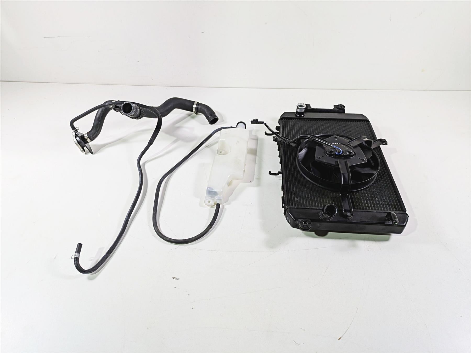 2016 Suzuki M109R VZR1800 Boulevard Radiator Fan Reservoir Hoses Set 17710-48G00 {{ shop.shopifyCountryName }} - Mototech271