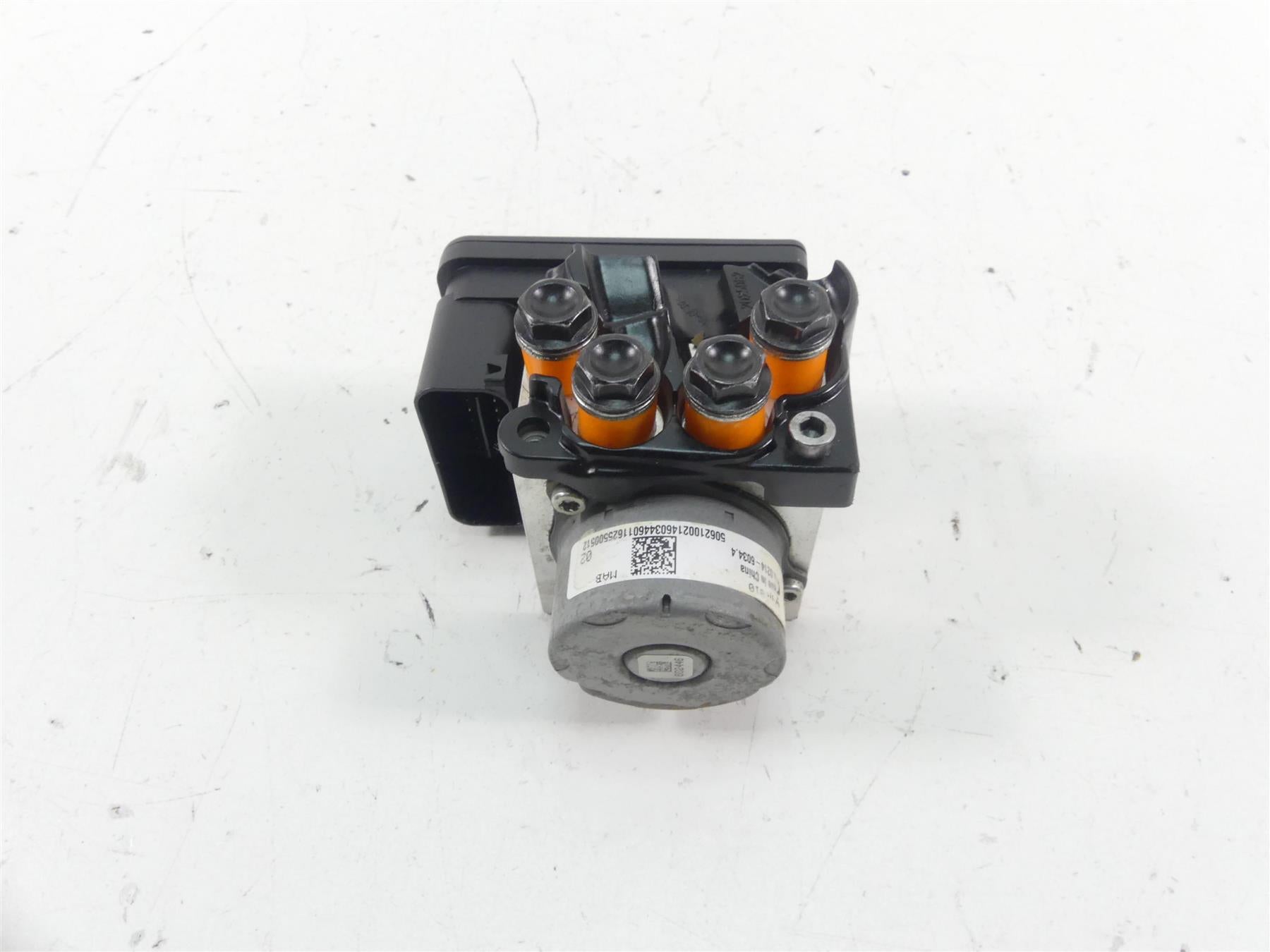 2017 Triumph Thruxton 1200 R Abs Brake Pump Module Unit T2021931 {{ shop.shopifyCountryName }} - Mototech271