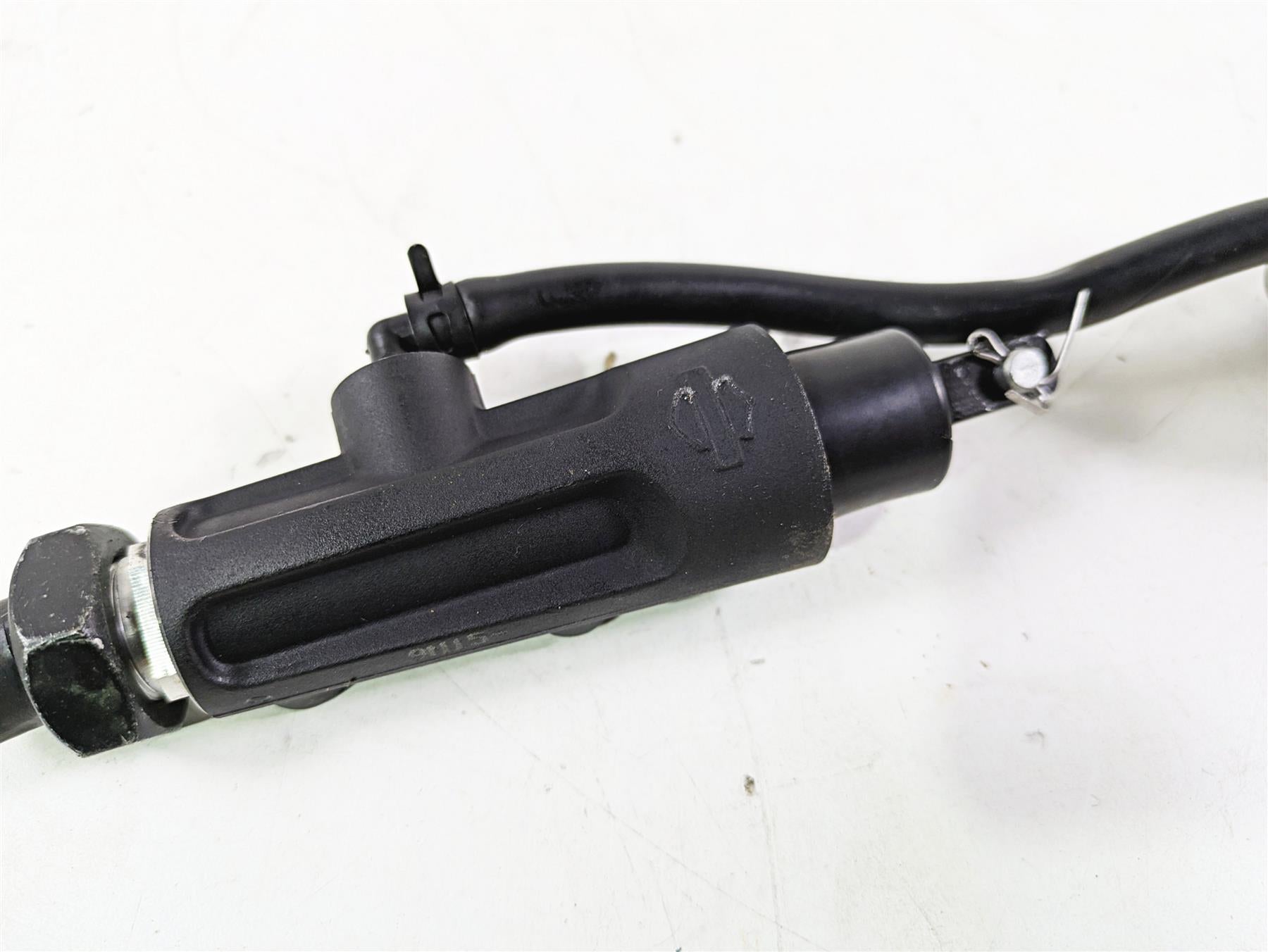 2010 Harley VRSCF Muscle Rod Rear Brake Master Cylinder READ 44740-06A {{ shop.shopifyCountryName }} - Mototech271