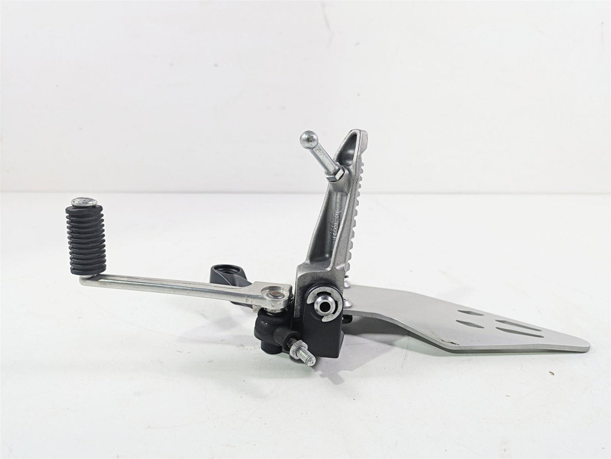 2024 Kawasaki ZX6R ZX636 Ninja Left Footpeg Foot Peg Shifter Set 35063-0160-18R {{ shop.shopifyCountryName }} - Mototech271