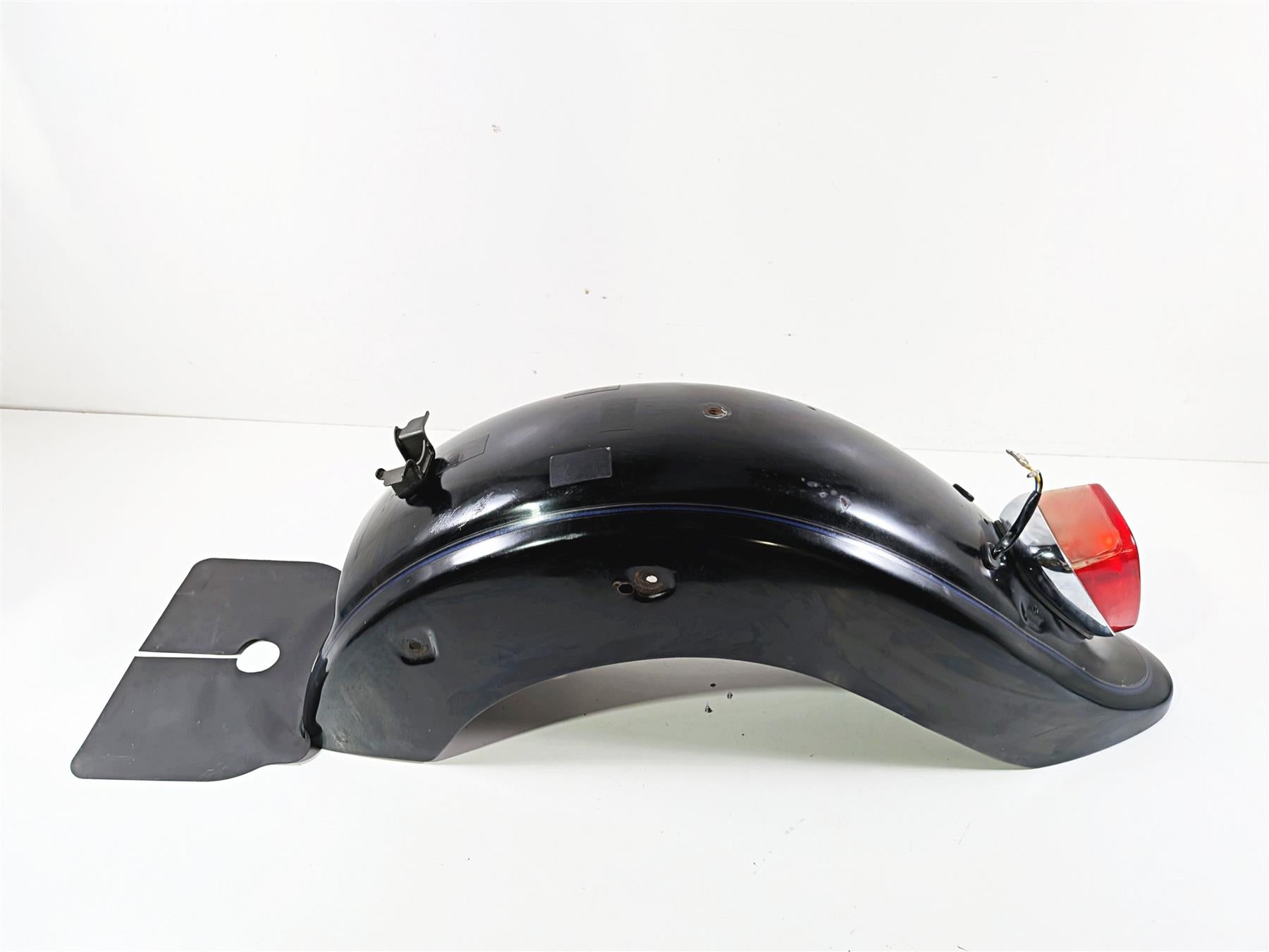 2002 Yamaha XVS650 V-Star Classic Rear Fender & Taillight Tail lamp 5BN-W216R {{ shop.shopifyCountryName }} - Mototech271