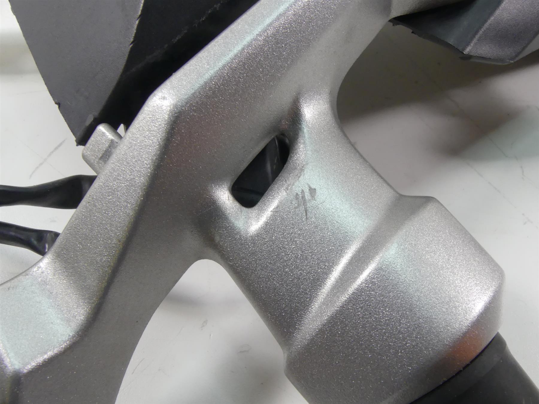 2013 Yamaha VMX17 V-Max 1700 Rear Plate Holder + Blinker Set 2S3-2164F-00-00 {{ shop.shopifyCountryName }} - Mototech271