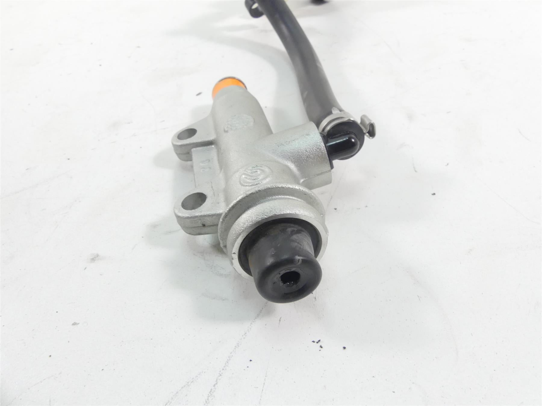 2018 BMW S1000RR K46 Rear Brembo Brake Master Cylinder + Reservoir 34317720905 {{ shop.shopifyCountryName }} - Mototech271