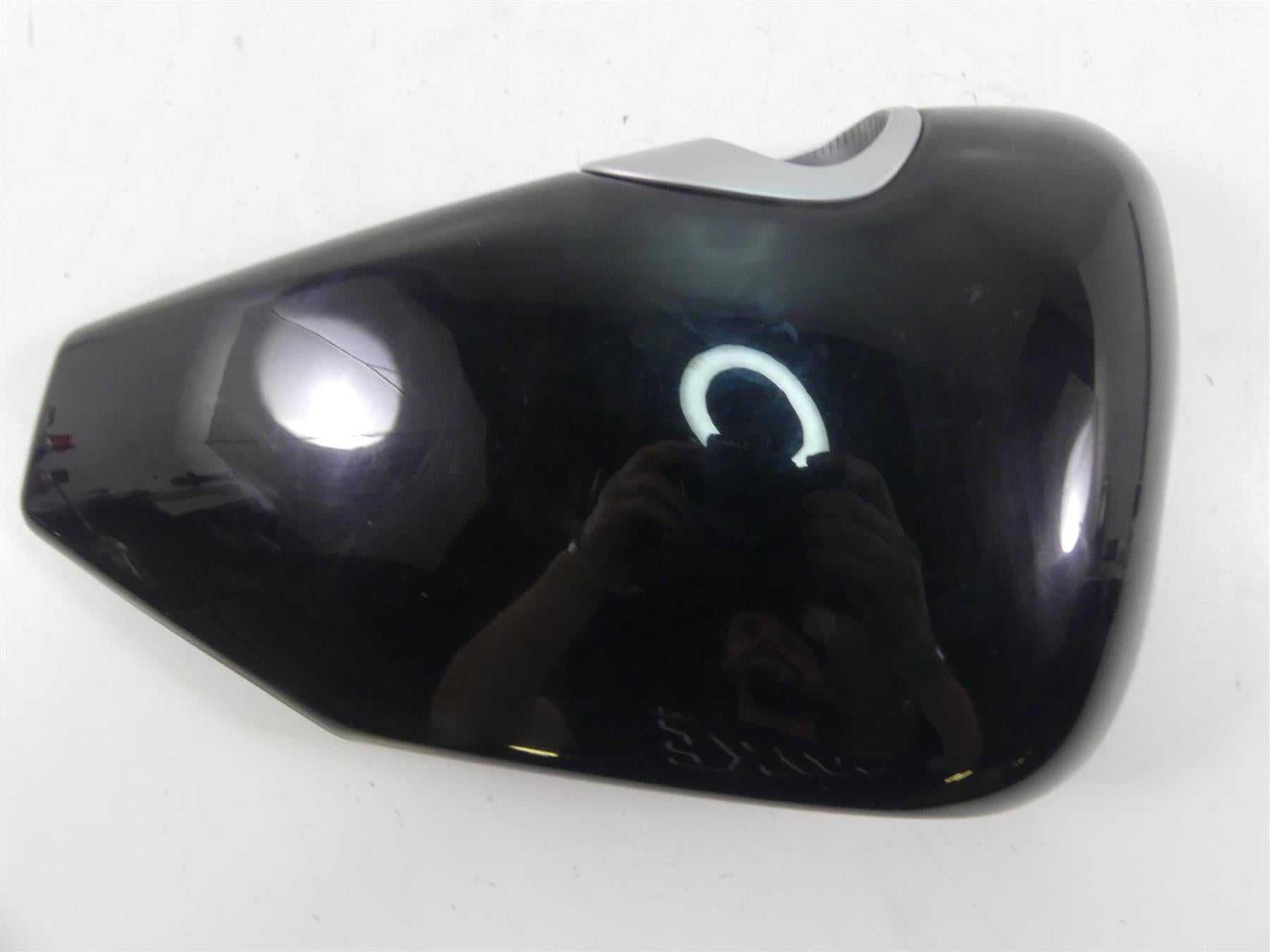 2007 Harley Sportster XL1200 Nightster Right Side Oil Tank Cover 57200092DH {{ shop.shopifyCountryName }} - Mototech271