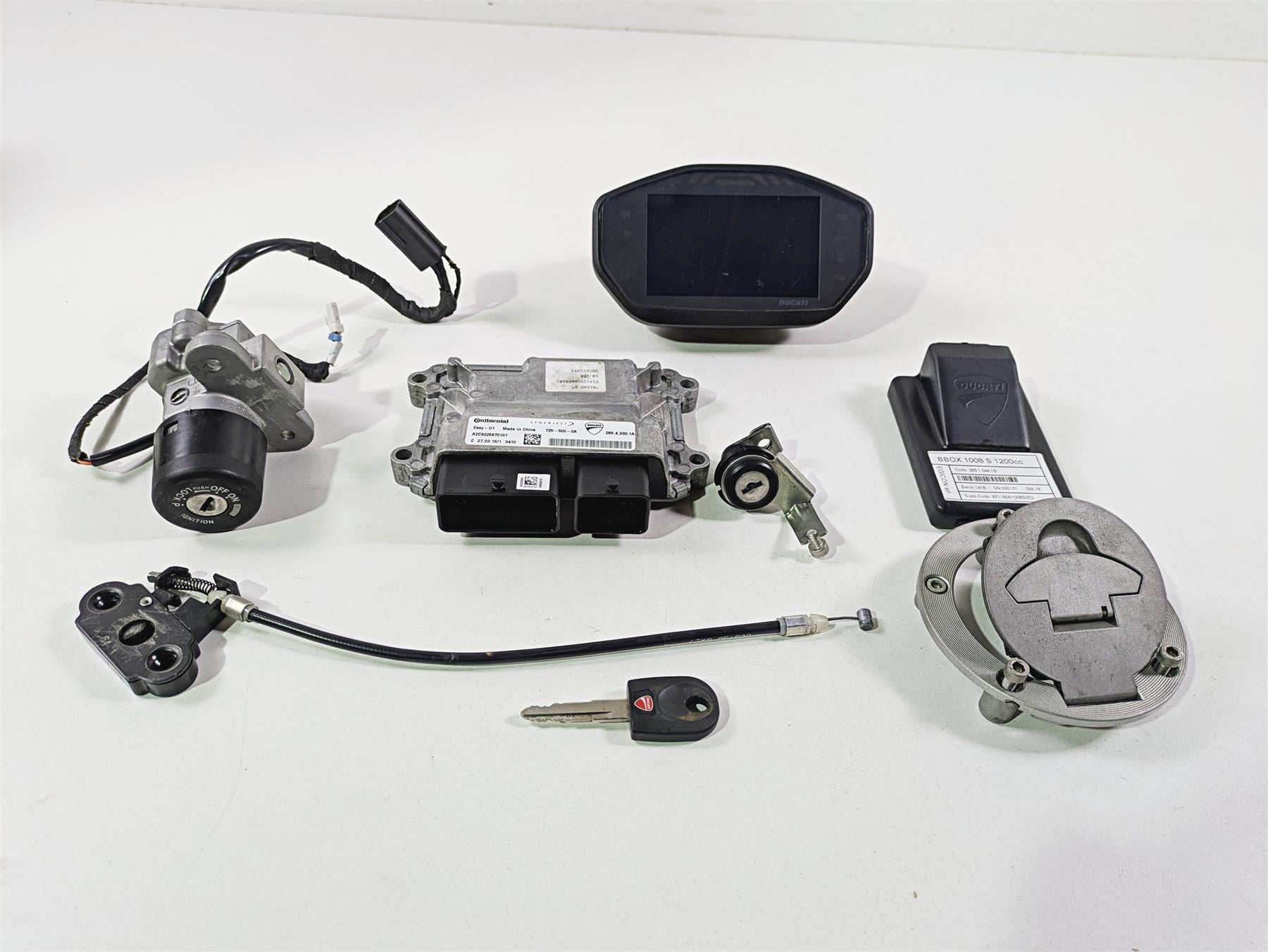 2016 Ducati Monster 1200 S Cdi Ecm Bbox Speedo Ignition Switch Key 7K 28642331A