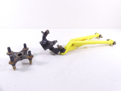 2018 Can-Am Maverick 1000R XMR Front Left Upper Control Arm & Spindle 706202935 | Mototech271