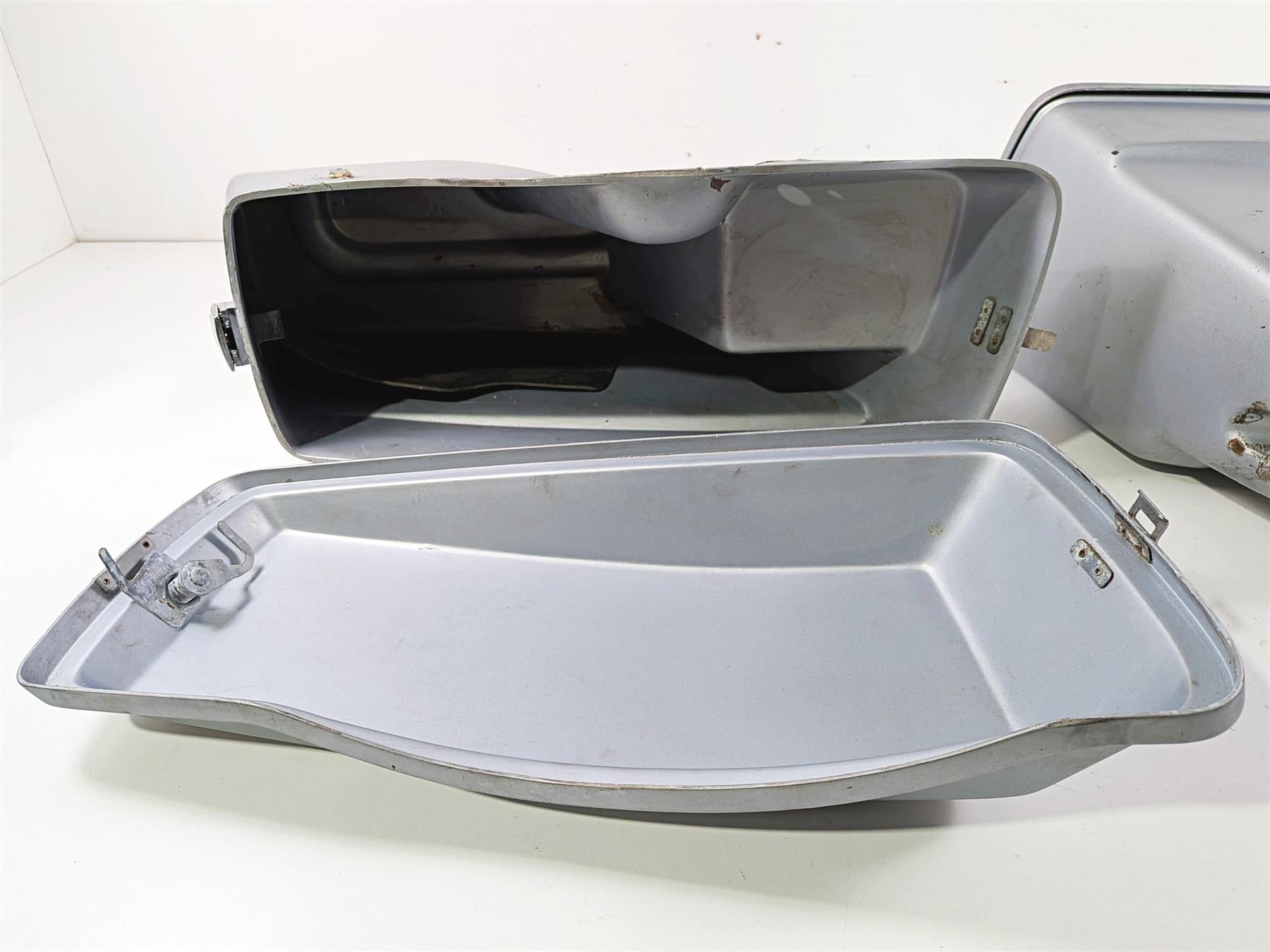1990 Harley Touring FLHTC Electra Glide Left Right Saddlebag Saddle Bag Set {{ shop.shopifyCountryName }} - Mototech271