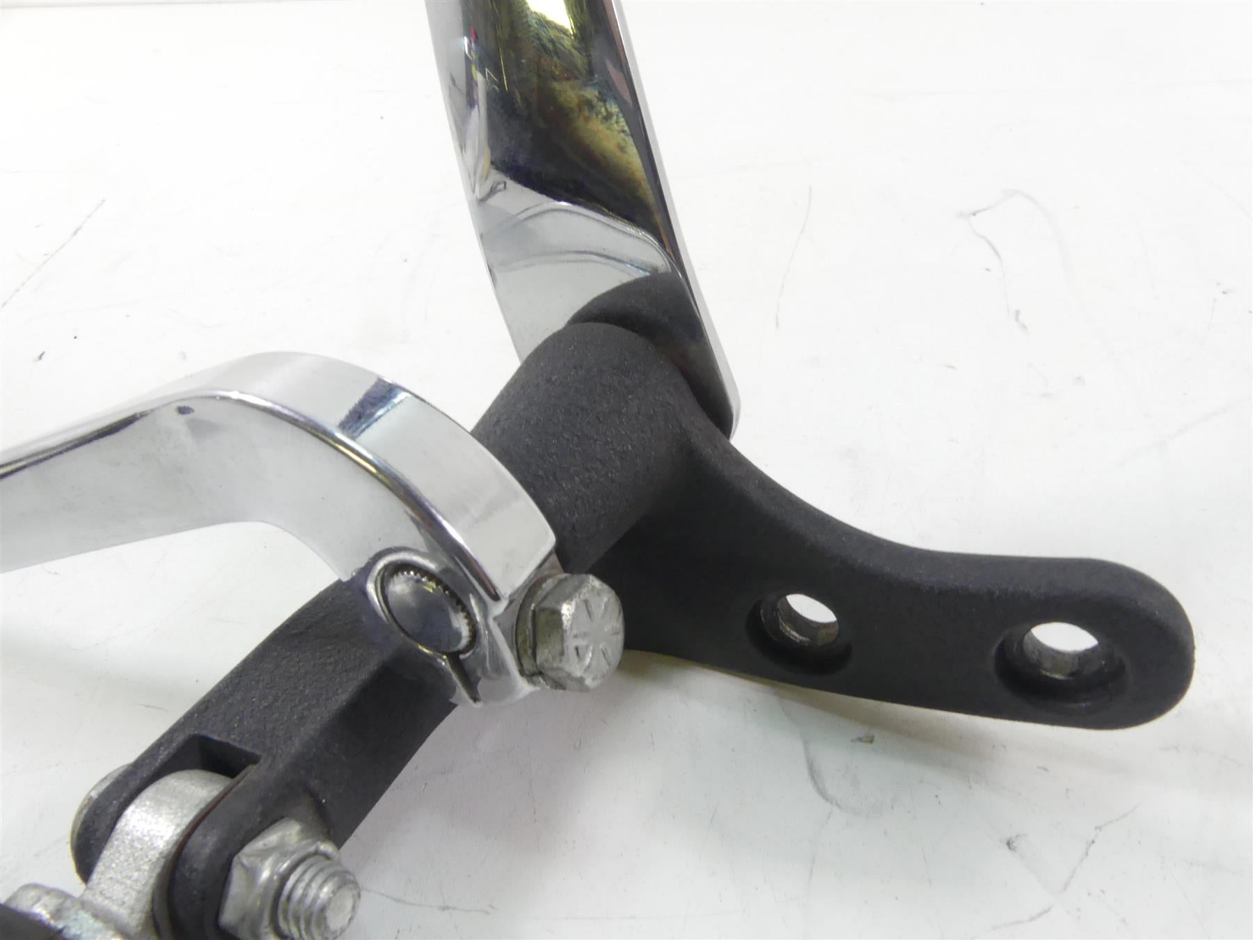 2014 Harley Dyna FXDF Fat Bob Left Front Forward Foot Control Set 33693-03 {{ shop.shopifyCountryName }} - Mototech271