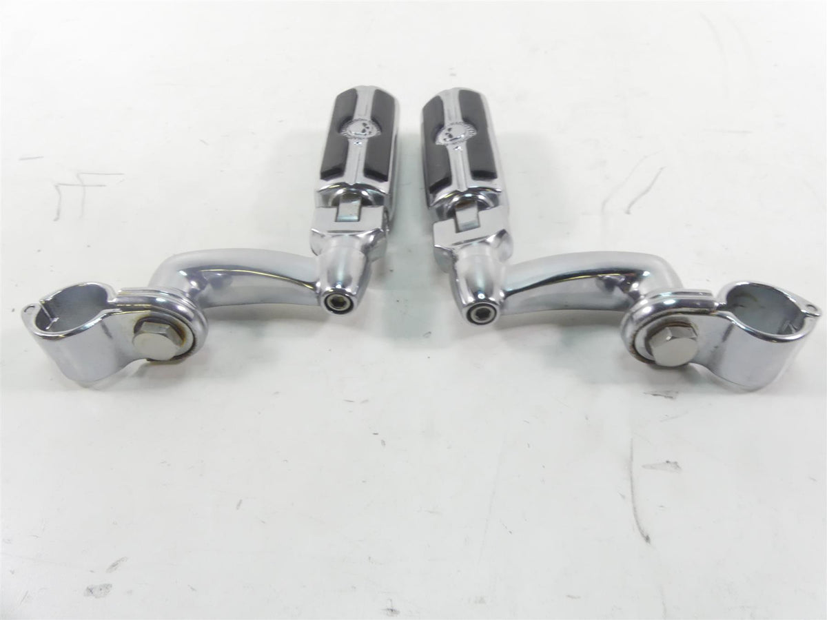 2010 Harley Touring FLHX Street Glide Willie G Skull Highway Foot Pegs & Mounts {{ shop.shopifyCountryName }} - Mototech271