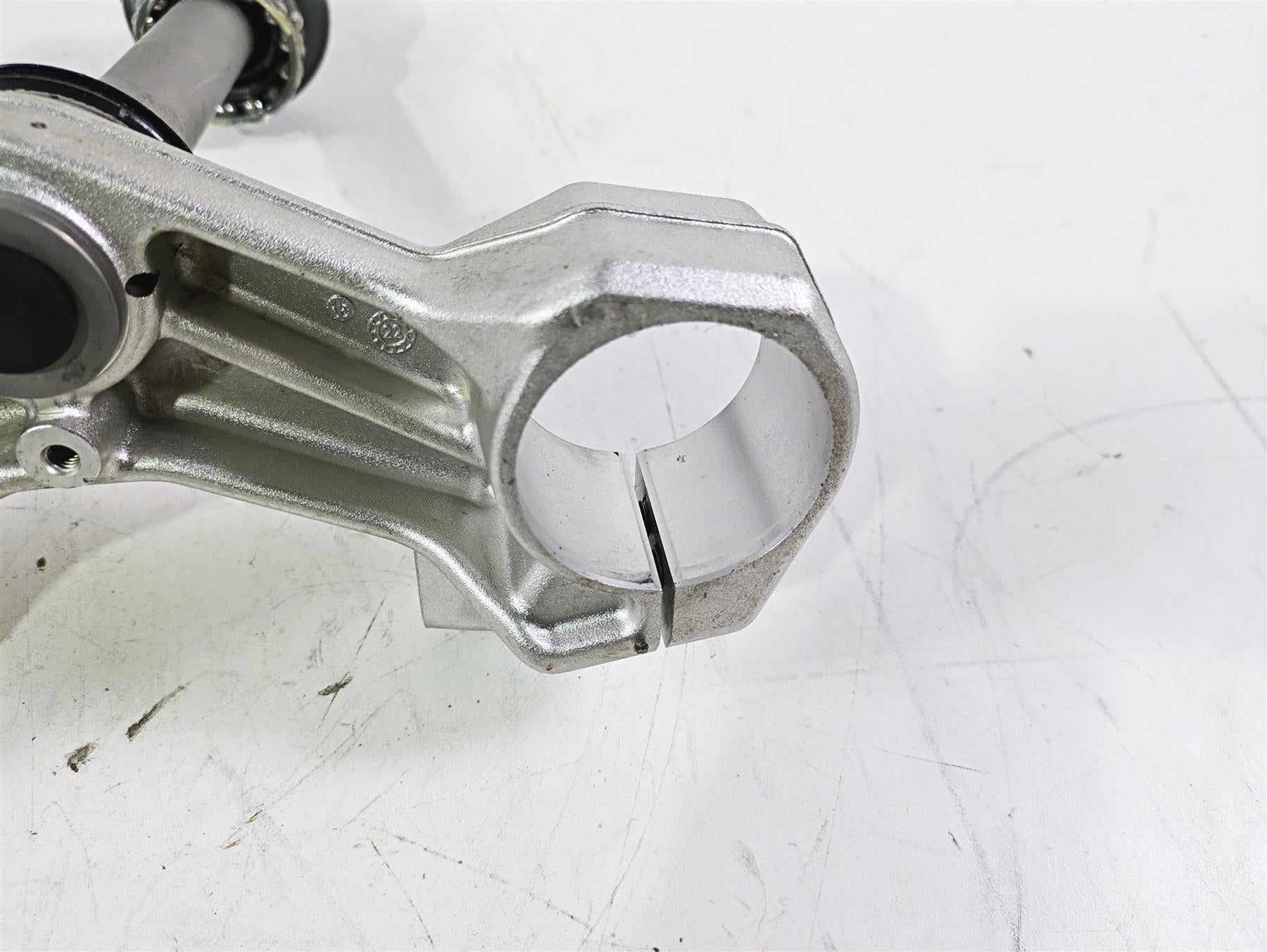 2023 BMW G310R K03 Lower Triple Tree Steering Clamp 31428557754 {{ shop.shopifyCountryName }} - Mototech271