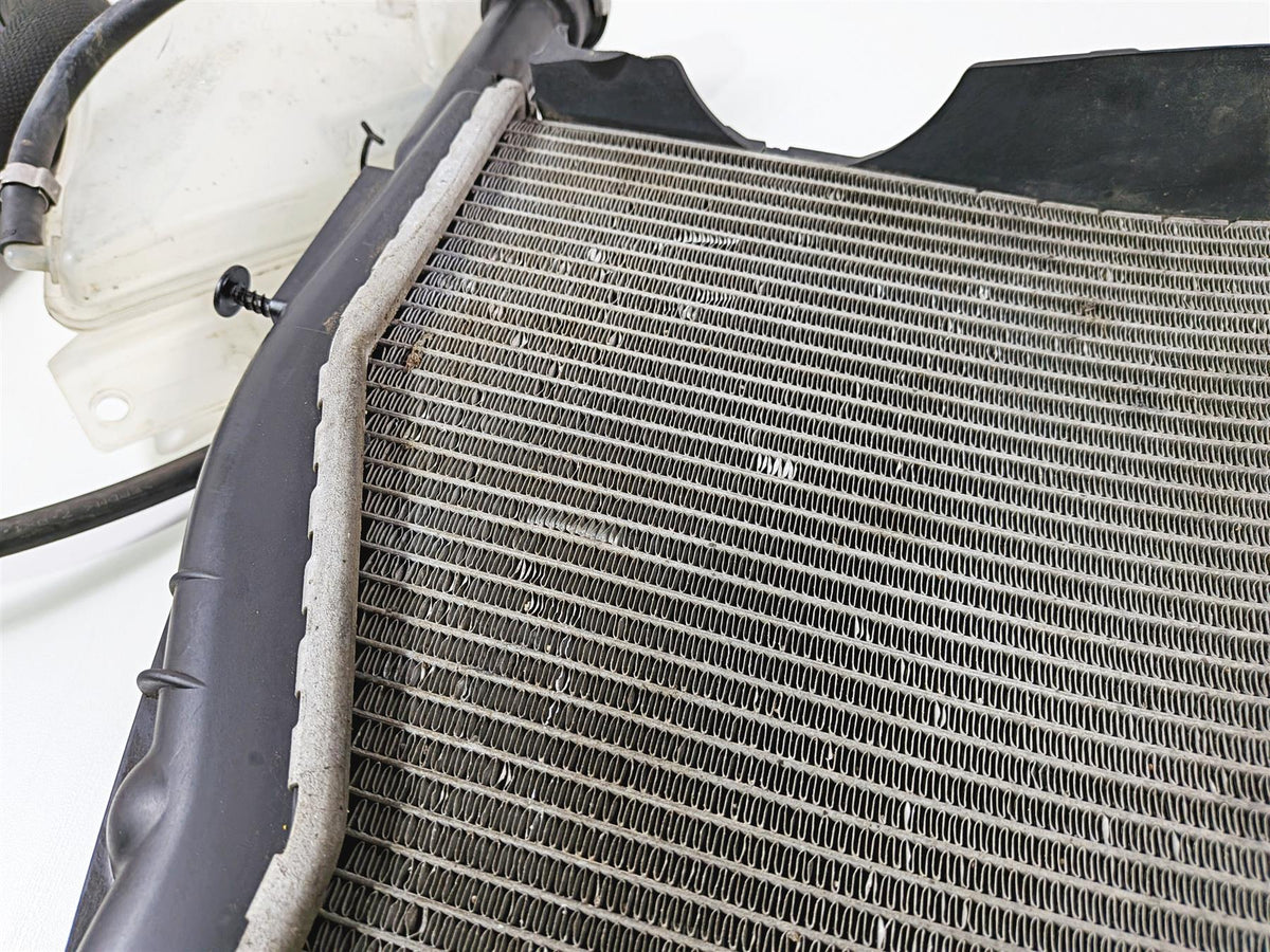 2017 BMW S1000RR K46 Radiator Fans Reservoir And Hoses - No Leaks 17118546822 {{ shop.shopifyCountryName }} - Mototech271