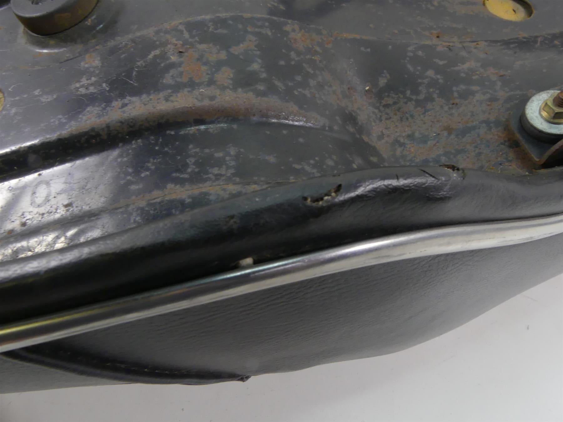 1980 Honda CB750C Custom Duo Rider Passenger Saddle Seat 77200-425-730 {{ shop.shopifyCountryName }} - Mototech271