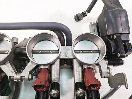 2009 Suzuki GSXR750 K9 Mikuni Throttle Body Bodies 13406-38H00 13406-38H01 {{ shop.shopifyCountryName }} - Mototech271