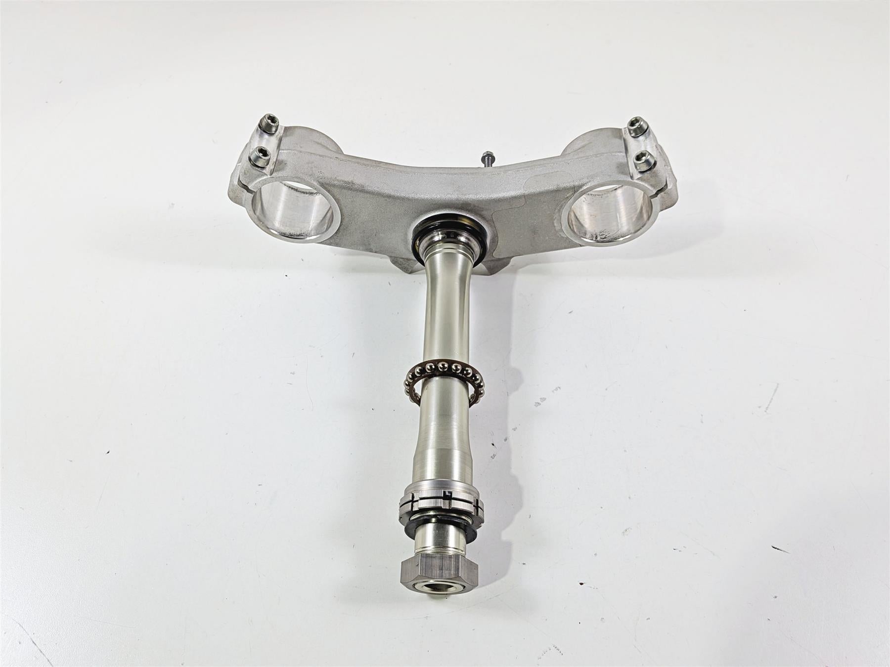 2022 Kawasaki ZX10R ZX1000 Ninja Lower Triple Tree Steering Clamp 44037-0198 {{ shop.shopifyCountryName }} - Mototech271